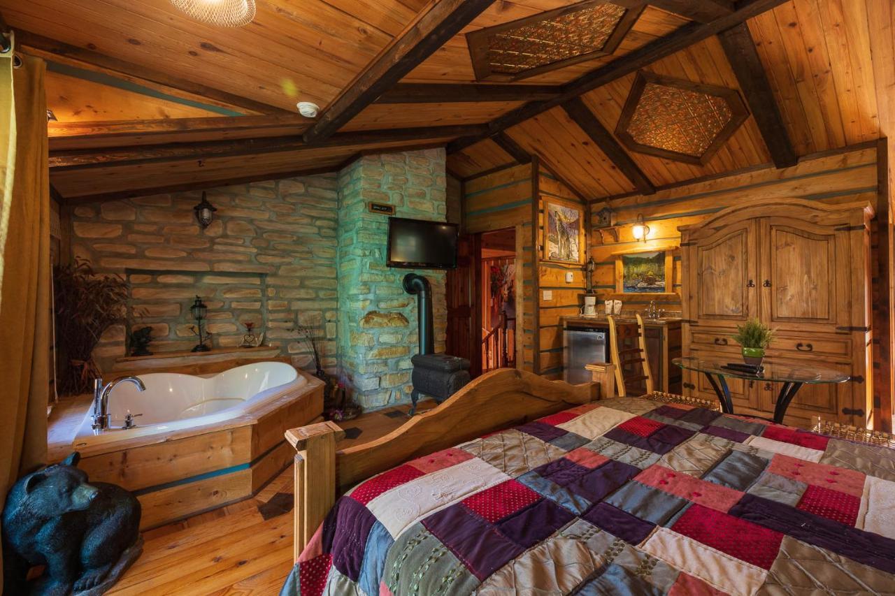Domaine Riviere Sacacomie Hotel Saint-Alexis-des-Monts Bagian luar foto