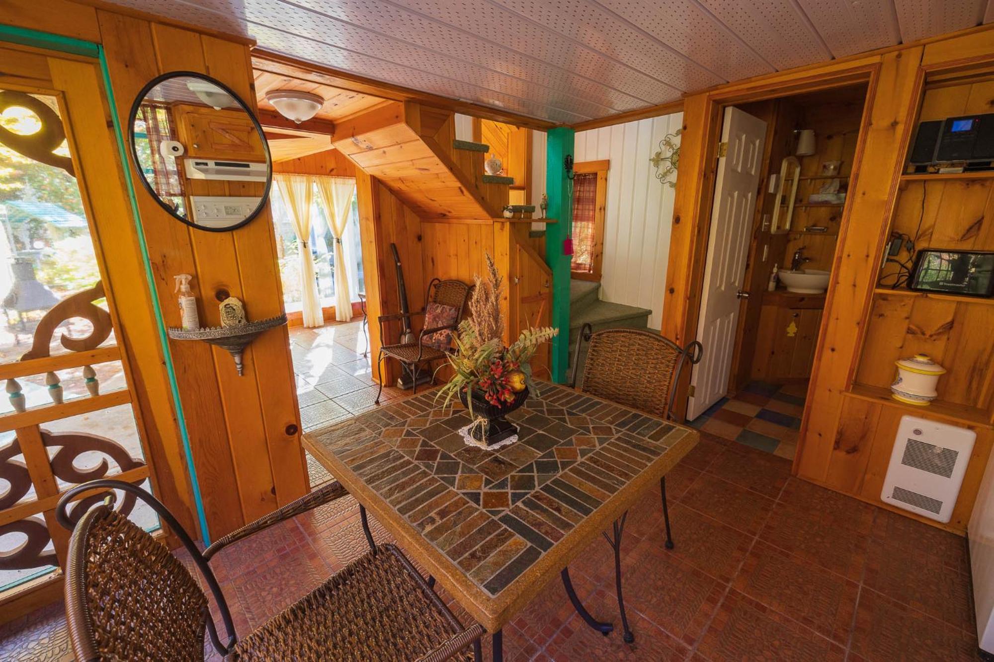 Domaine Riviere Sacacomie Hotel Saint-Alexis-des-Monts Bagian luar foto