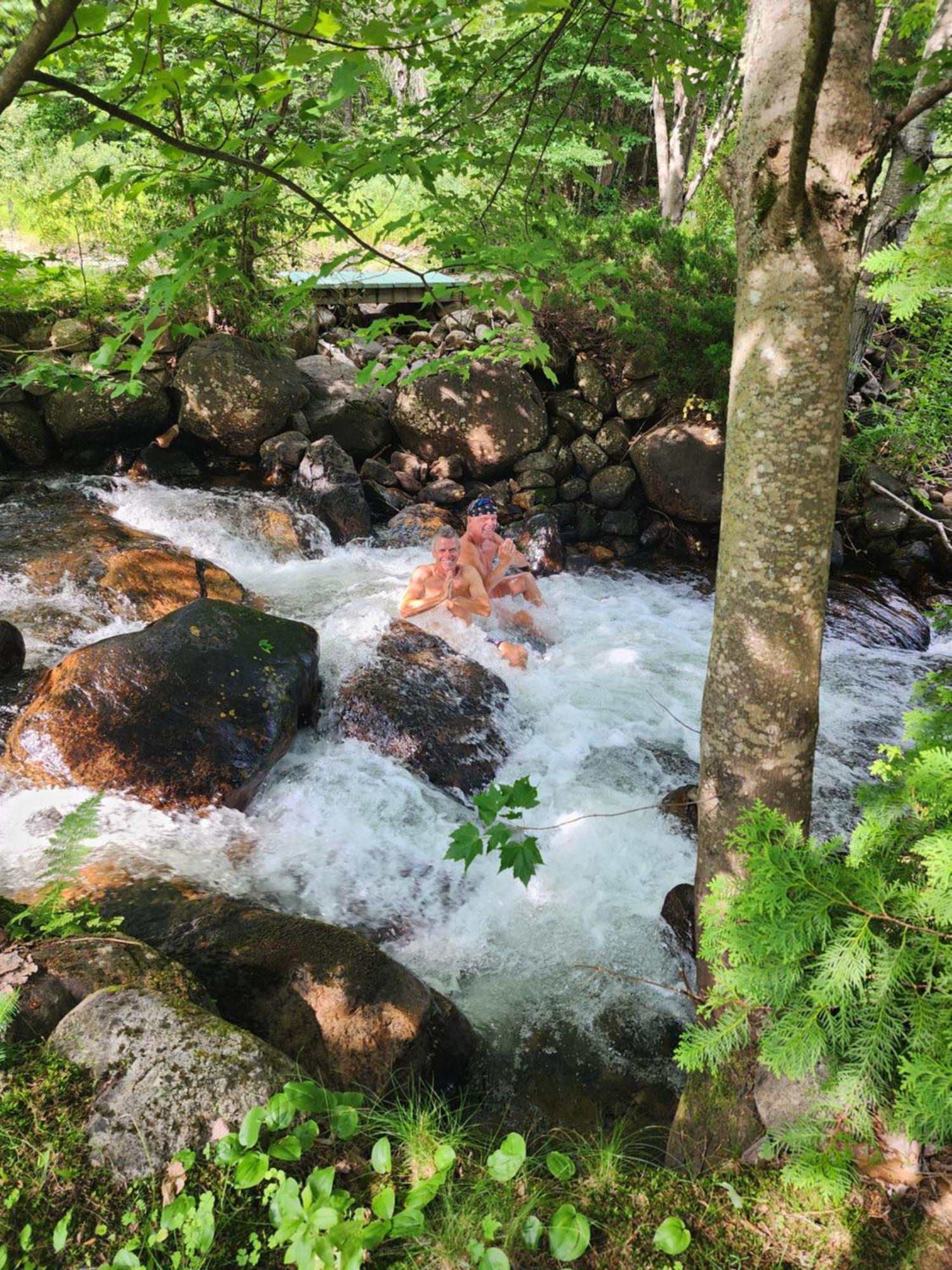 Domaine Riviere Sacacomie Hotel Saint-Alexis-des-Monts Bagian luar foto